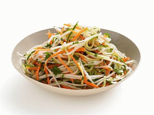 Ensalada de col vietnamita con rábano (Nº 33)