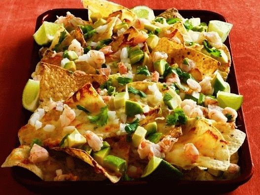 26. Con camarones y lima