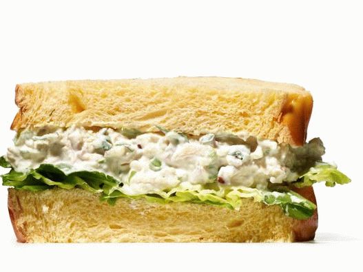 Sandwich con ensalada de pollo y estragón (No. 44)