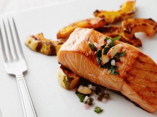 No. 1: Salmón con ensalada No. 1: Salmón con ensalada