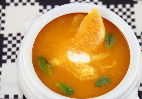 Sopa cremosa de naranja