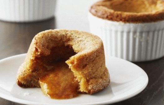 Foto de magdalenas de maní con relleno líquido