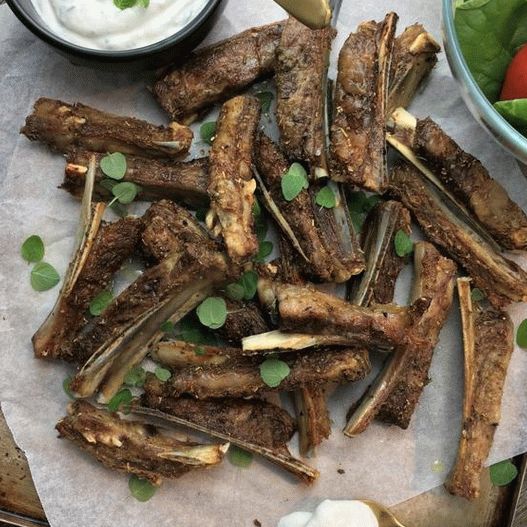 Foto de costillas de cordero al horno