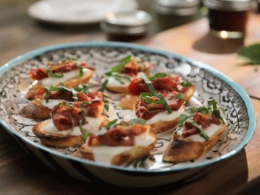 Foto de Bruschett con jamón serrano