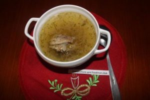 Caldo de urogallo