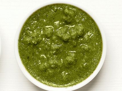 Foto de chutney con jengibre y hierbas