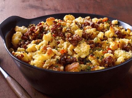 Foto de chorizo   con pan de maíz