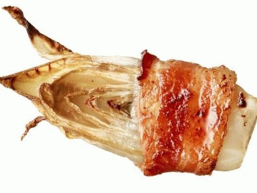 Endibia envuelta en tocino