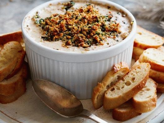 Salsa fotográfica con champiñones y carne