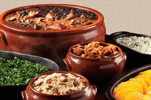 Foto de Feijuada: estofado tradicional brasileño