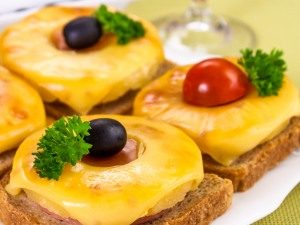 Tostadas hawaianas
