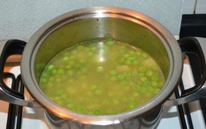 Sopa de puré de guisantes