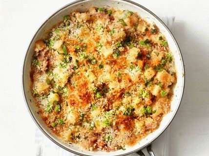Foto de gratinado con jamón y verduras