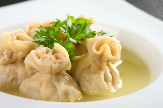 Khinkali con carne de cerdo picada