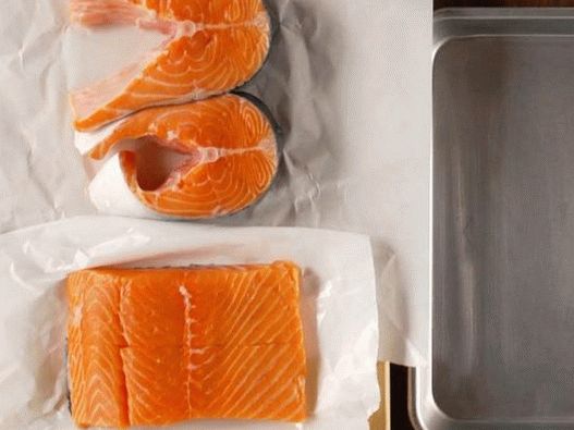 Filetes y filetes de salmón