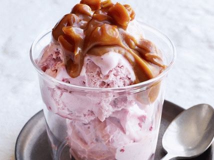 Foto de crema de caramelo con anacardos