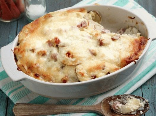 Foto de cazuela de patata con jamón