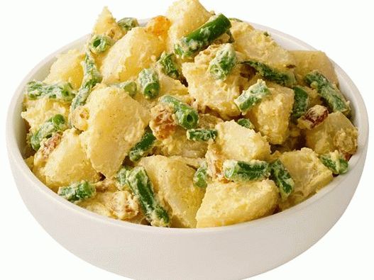 Foto de ensalada de papa con judías verdes y curry