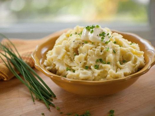 Foto Puré de papas con ajo y cebolla verde