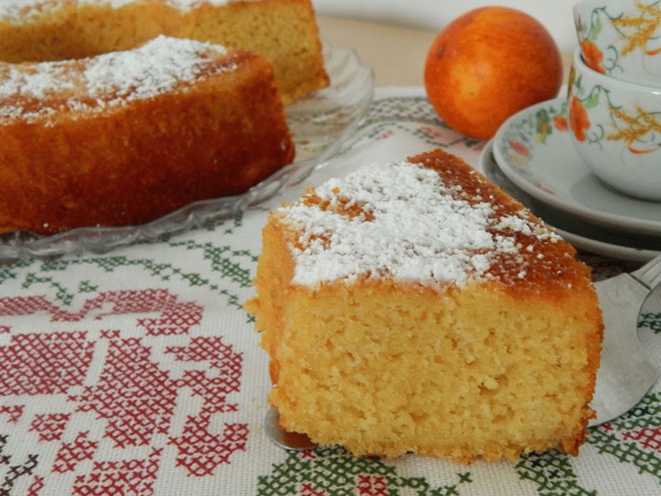 Magdalena con puré de naranja