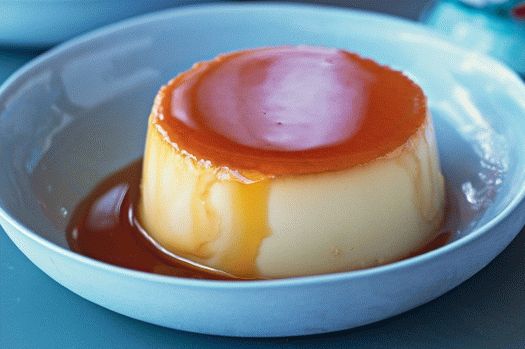 Foto Flan de coco (pudín de coco bajo caramelo)
