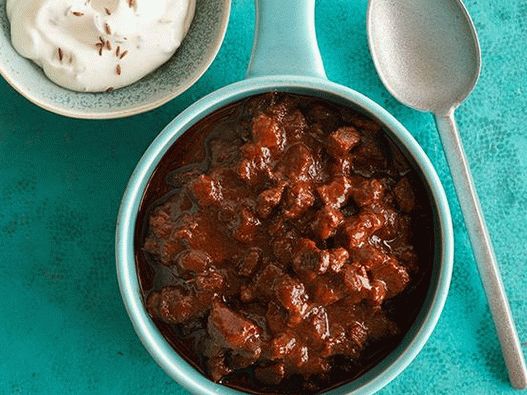 Foto de chile rojo con carne de res