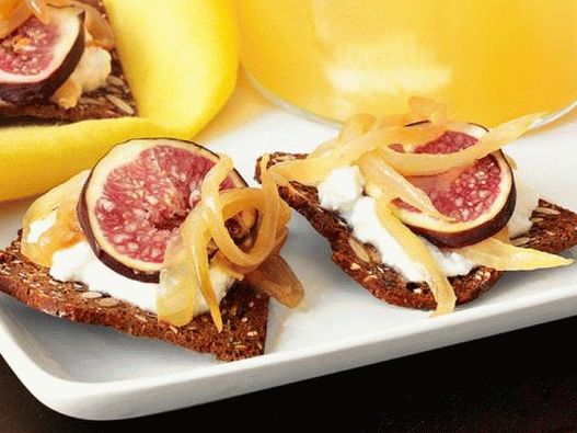 Galletas fotográficas con mermelada de mostaza y cebolla e higos