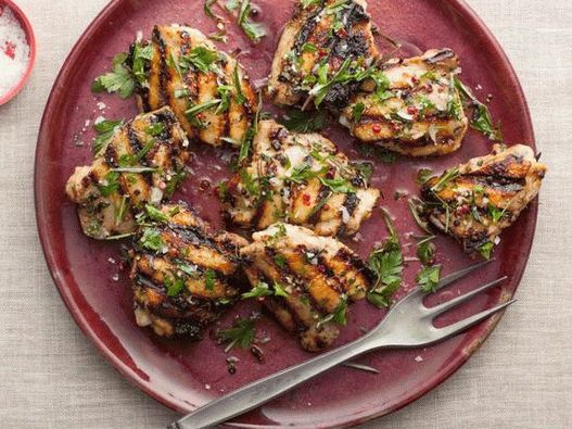 Muslos de pollo a la parrilla en escabeche