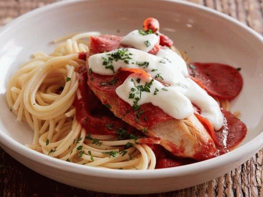 Foto de pollo con pepperoni