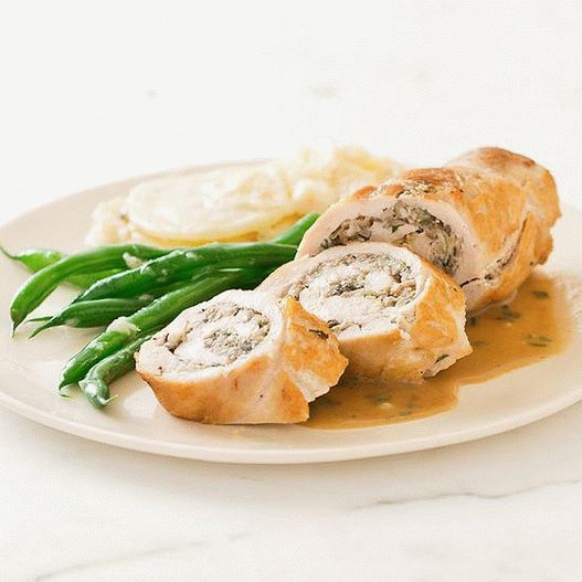 Foto de pechugas de pollo rellenas de espinacas