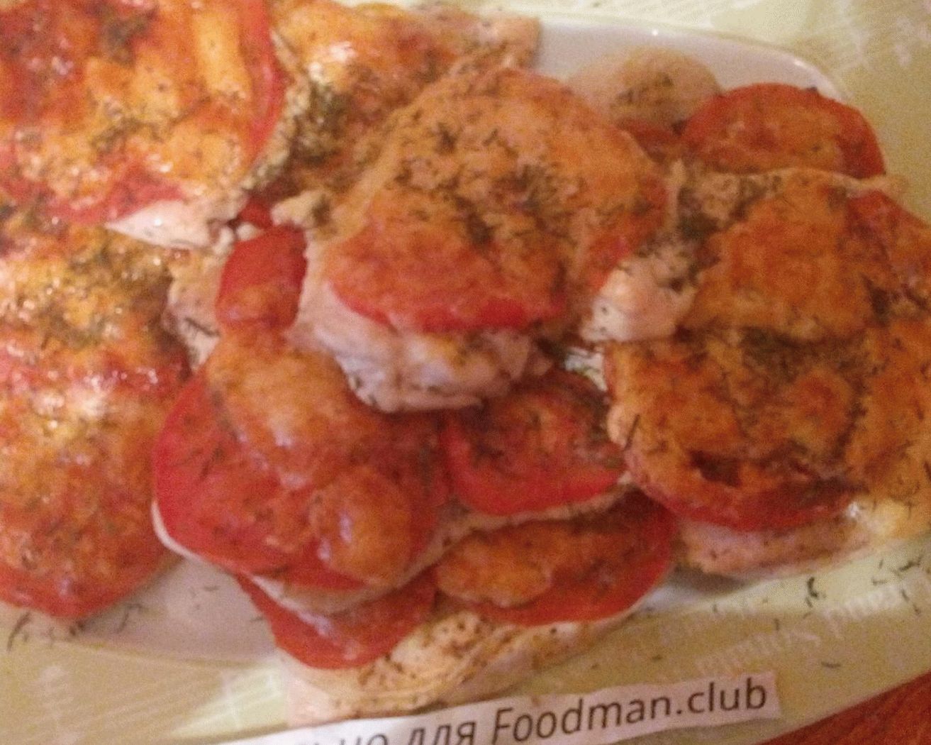 Filete de pollo bajo un abrigo de piel