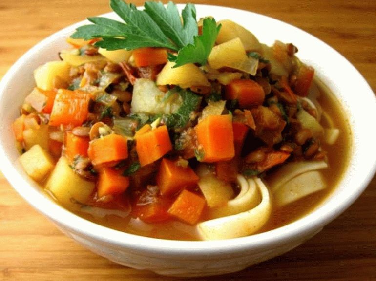 Lagman con pavo y nabo