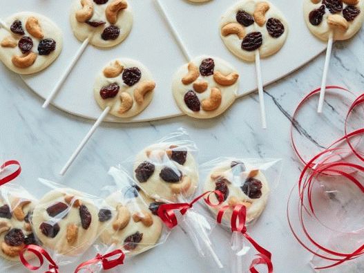 Foto de piruletas de chocolate blanco