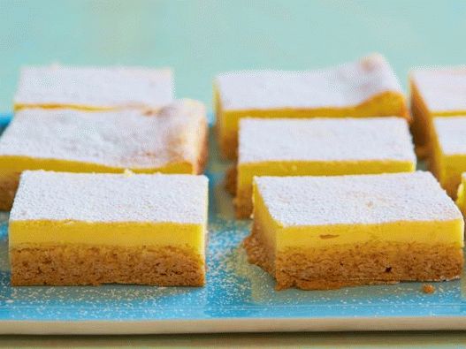 Foto pastel de limón con crema de requesón