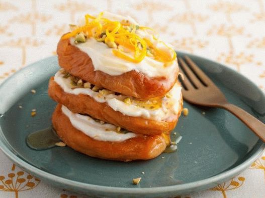 Melocotón Napoleón con Cardamomo y Queso de Cabra