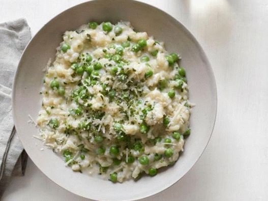 Cena de risotto de guisantes de Pascua