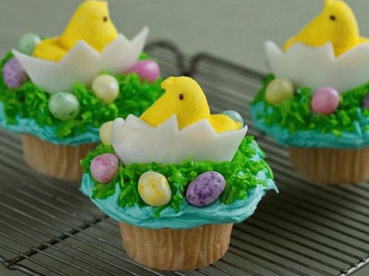 Pastelitos de Pascua con decoración