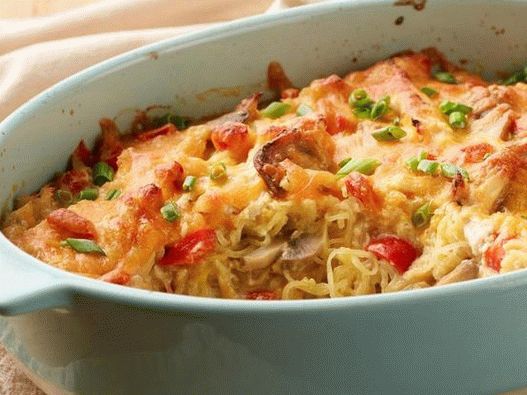 Fotografía del plato: espagueti de calabaza al horno con pollo