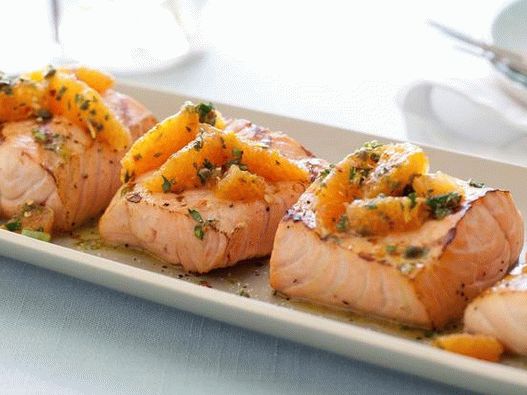 Salmón con salsa cítrica salsa verde