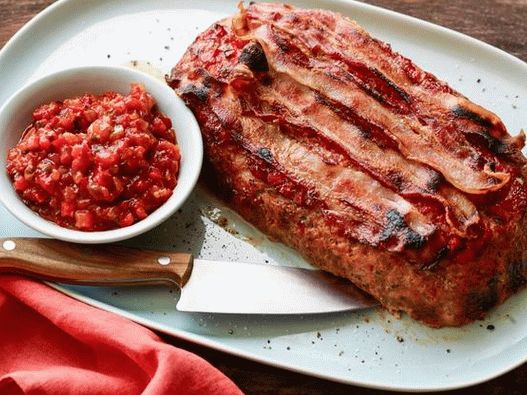 Pan de carne con salsa de tomate americano