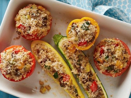 Verduras de verano rellenas de bulgur y champiñones