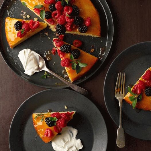 Foto Magdalena Almendra con Bayas Frescas