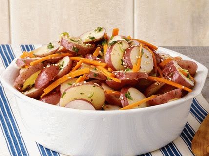 Foto Zanahoria - ensalada de papa con semillas de sésamo