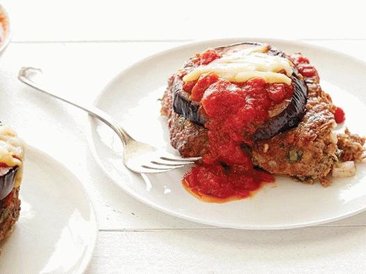 Foto Cazuela de carne con berenjenas y queso