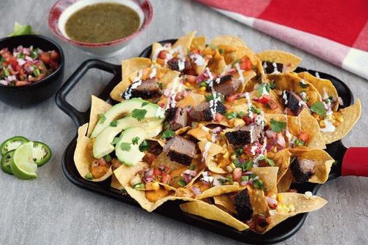 Foto de Nachos con rosbif en salsa de barbacoa