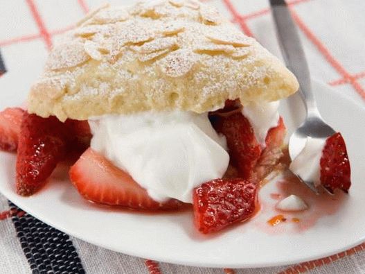 Foto Tarta de fresa baja en calorías