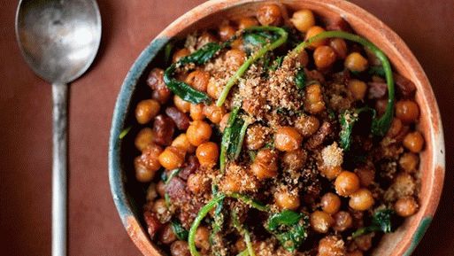 Foto de garbanzos horneados con chorizo   (Garbanzo con chorizo)