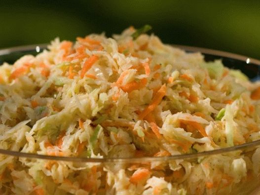 Foto ensalada de col picante-dulce