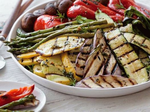 Foto de verduras a la parrilla