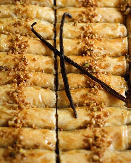 Foto de Baklava en forma de rollos